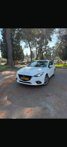 מודעת רכב מאזדה 3