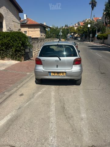 טויוטה יאריס