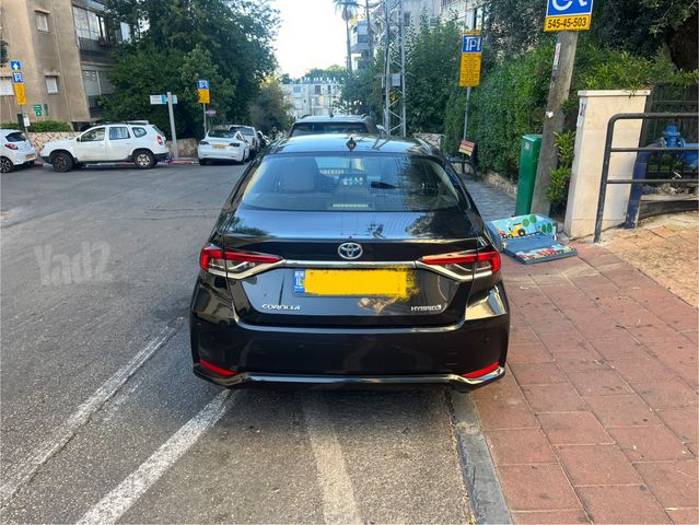 טויוטה קורולה