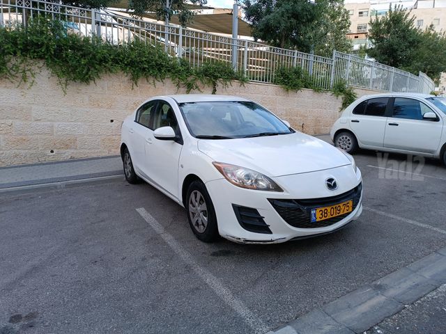 מאזדה 3