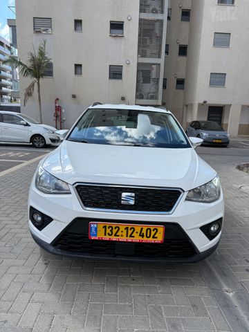 סיאט ארונה