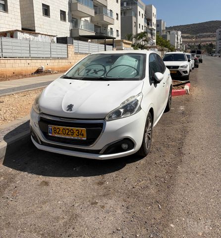 מודעת רכב פיג'ו 208