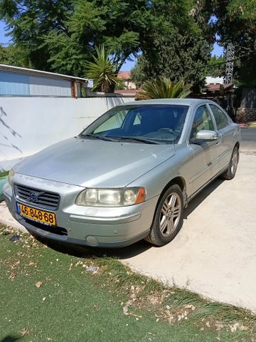 וולוו S60