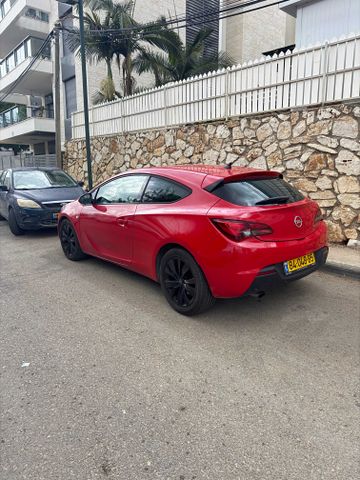 אופל אסטרה
