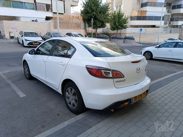 מאזדה 3