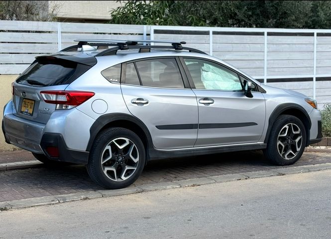 מודעת רכב סובארו XV