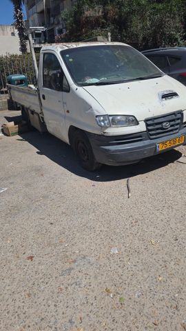 מודעת רכב יונדאי H-1 / i800
