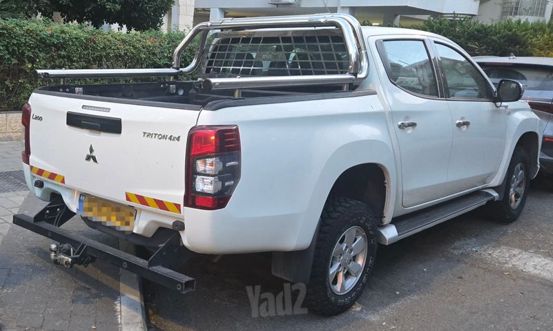 מיצובישי טרייטון / L200