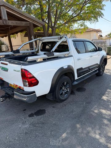 טויוטה היילקס