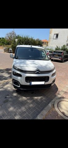 מודעת רכב סיטרואן ברלינגו