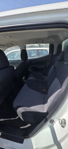 מיצובישי טרייטון / L200