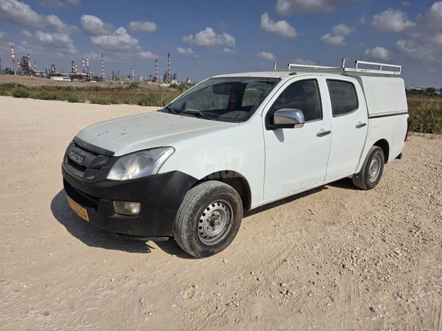 מודעת רכב איסוזו די-מקס
