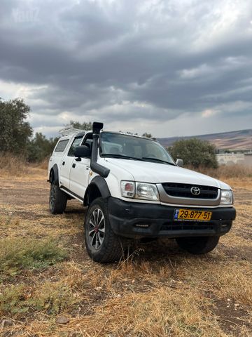 טויוטה היילקס