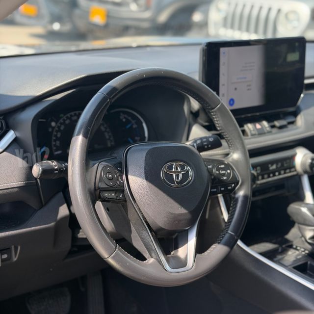 טויוטה RAV4