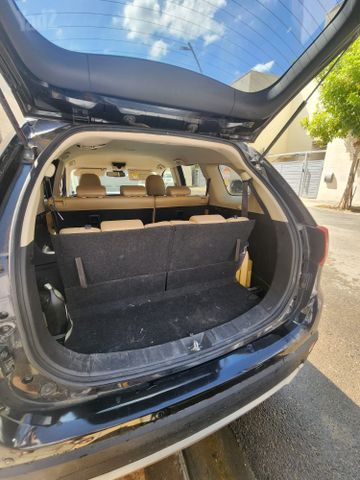מיצובישי אאוטלנדר