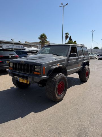 ג'יפ צ'ירוקי