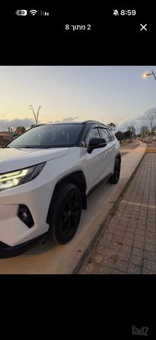 טויוטה RAV4