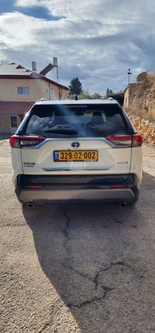 טויוטה RAV4