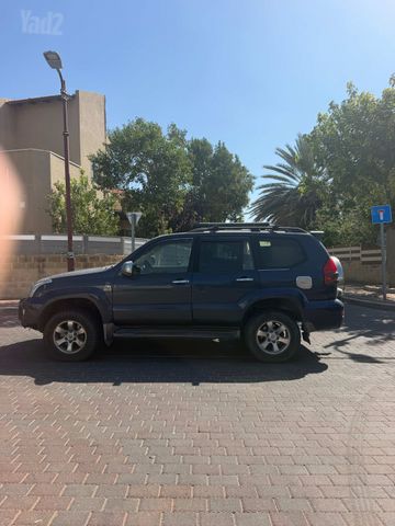 טויוטה לנד קרוזר
