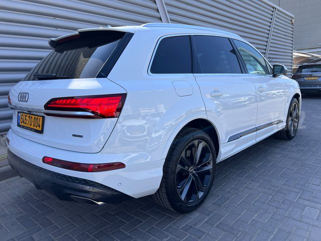 אאודי Q7