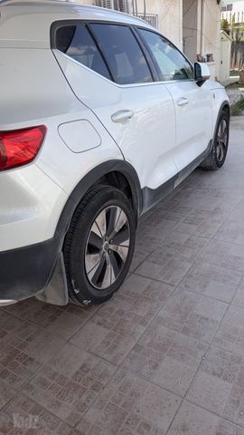 וולוו XC40
