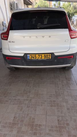 וולוו XC40
