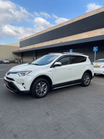 טויוטה RAV4