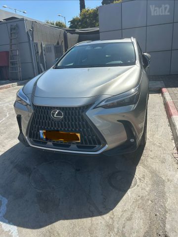 מודעת רכב לקסוס NX