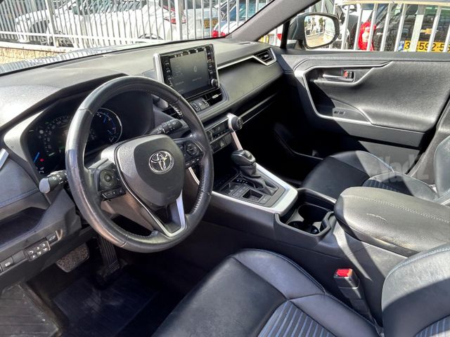 טויוטה RAV4