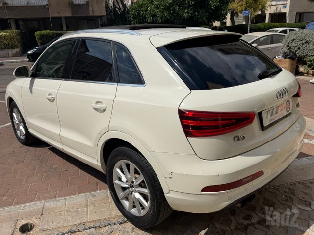 אאודי Q3