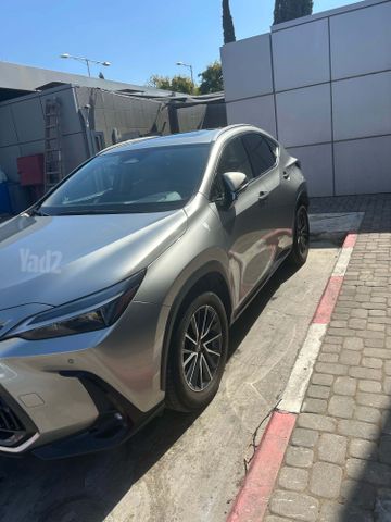 לקסוס NX