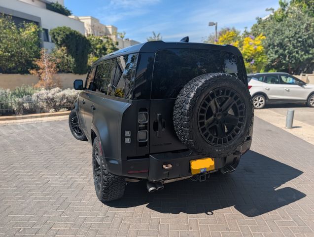לנד רובר דיפנדר