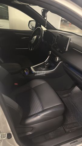 טויוטה RAV4