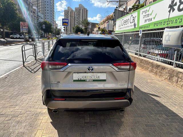 טויוטה RAV4