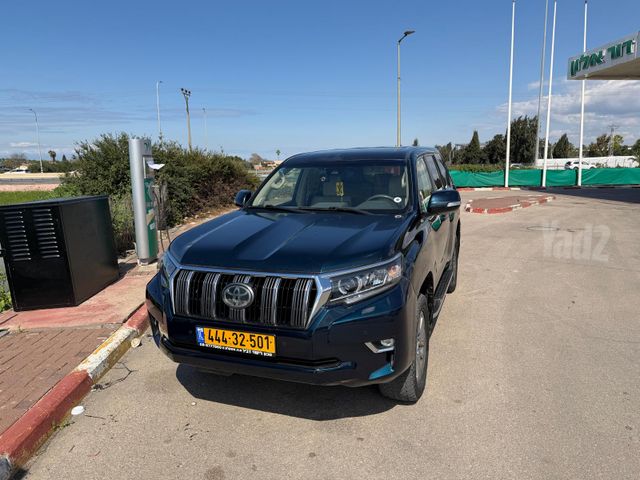 טויוטה לנד קרוזר