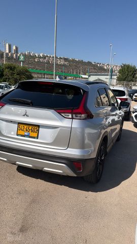 מודעת רכב מיצובישי אקליפס קרוס