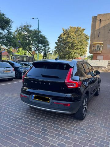 וולוו XC40