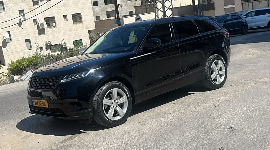 לנד רובר ריינג' רובר ולאר