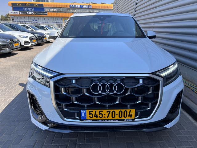 אאודי Q7