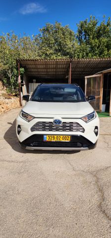 טויוטה RAV4