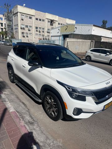 קיה סלטוס