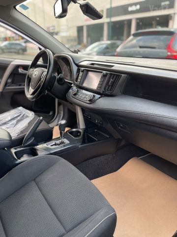טויוטה RAV4