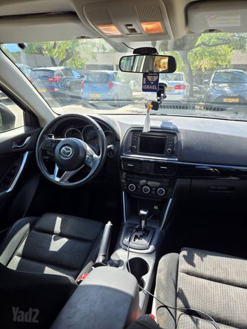 מודעת רכב מאזדה CX-5