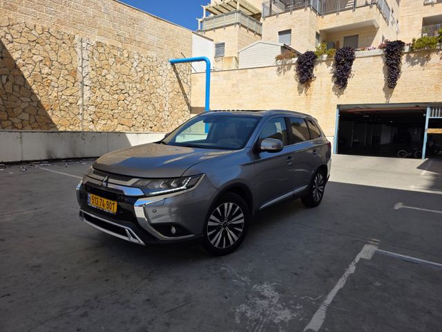 מודעת רכב מיצובישי אאוטלנדר
