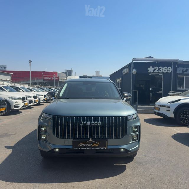 ג'אקו J7