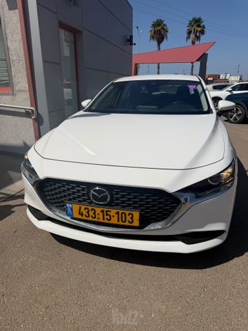 מודעת רכב מאזדה 3
