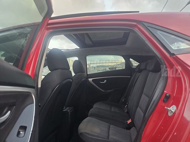 יונדאי i30