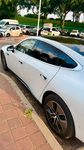 אקספנג P7