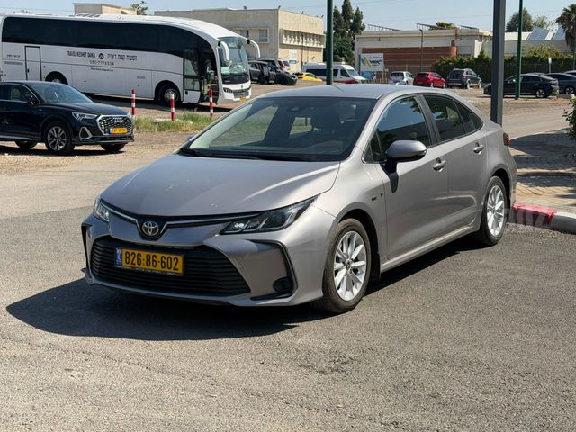 טויוטה קורולה