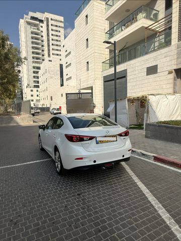 מאזדה 3